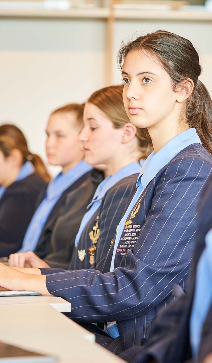 News-Strive-For-Excellence-side