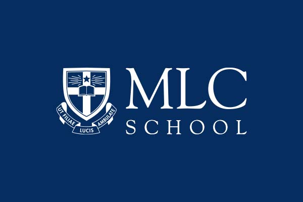 Crest-on-navy-thumbnail