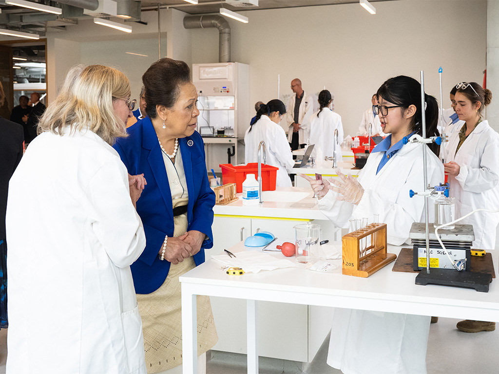 Queen_Salote_1024x768