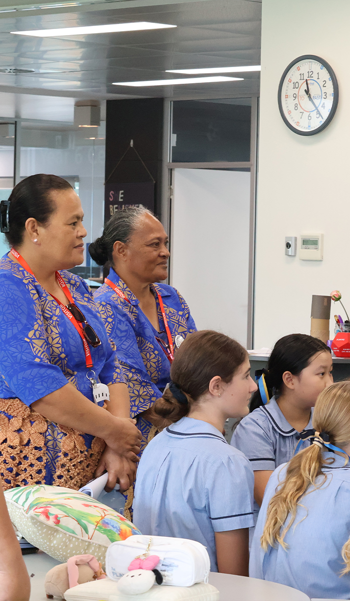 Side_Tongan_Teachers_900x1200